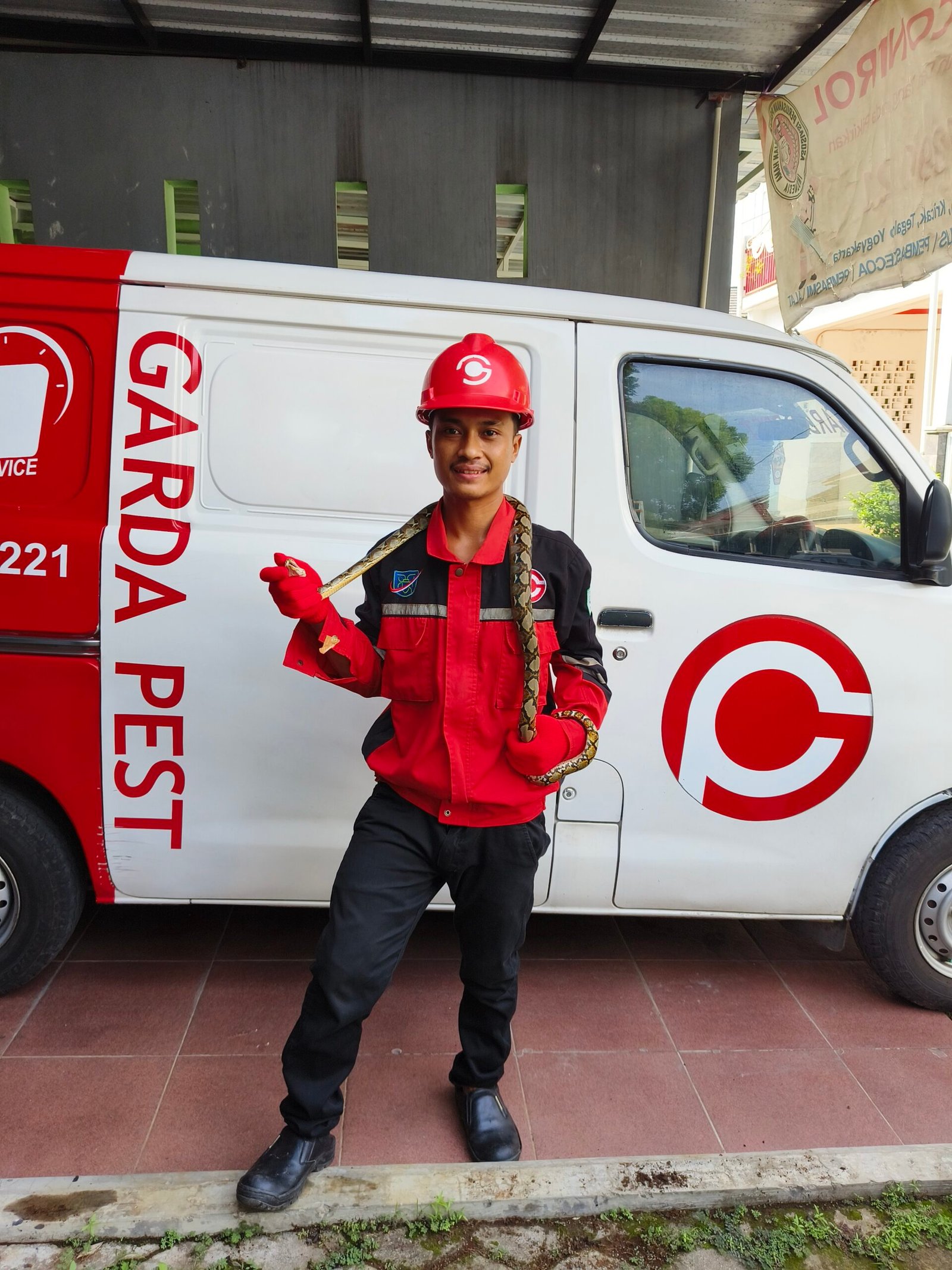 Pawang Ular Terdekat di jogja